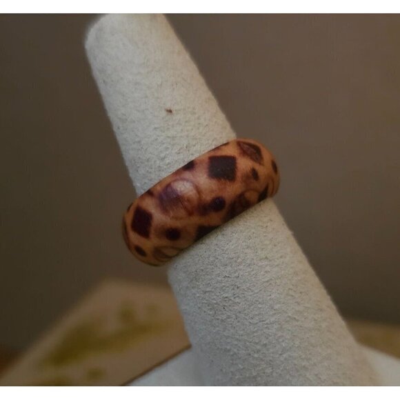 Size 7 Real Wood Unisex Ring Handcrafted Matte Finish Minimalist Jewelry - Picture 2 of 4